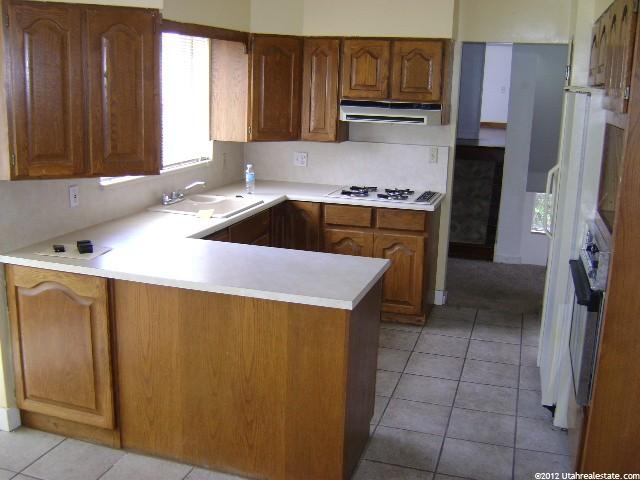 1701 Tree View Dr, Holladay, UT 84124 — photo 2