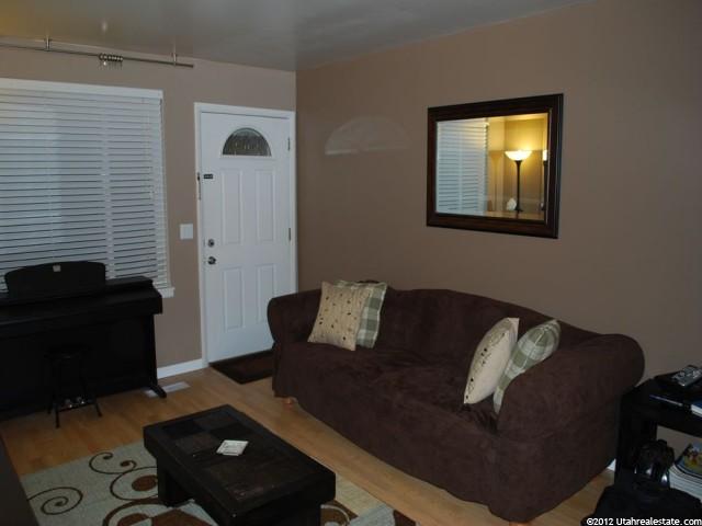 6098 S 2075 E, Holladay, UT 84121 — photo 8