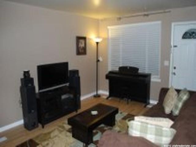 6098 S 2075 E, Holladay, UT 84121 — photo 10