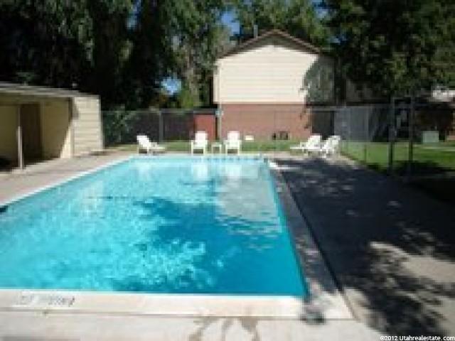 6098 S 2075 E, Holladay, UT 84121 — photo 12
