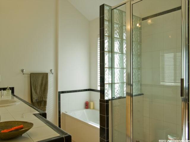 9518 Glacier Ln, Sandy, UT 84092 — photo 10