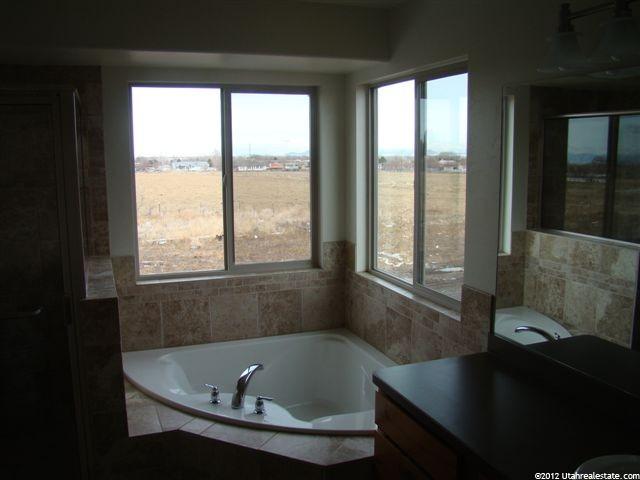 71 E Pear St, Grantsville, UT 84029 — photo 7