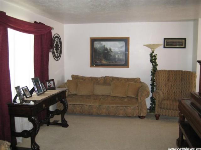 561 E 800 N, Ogden, UT 84404 — photo 2