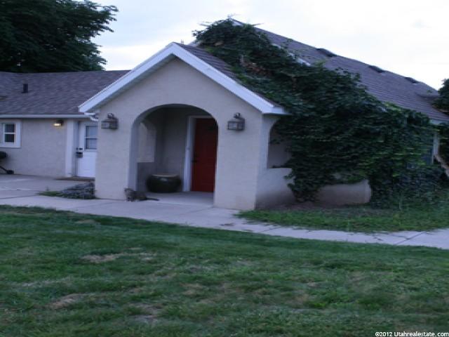 917 W 4000 S, Bountiful, UT 84010 — photo 2