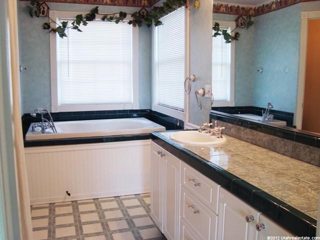 175 S 100 E, Paris, ID 83261 — photo 9