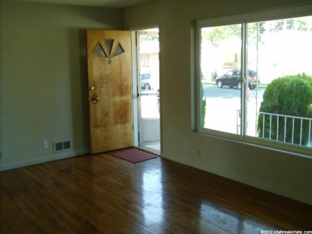 5927 S 570 E, Murray, UT 84107 — photo 2