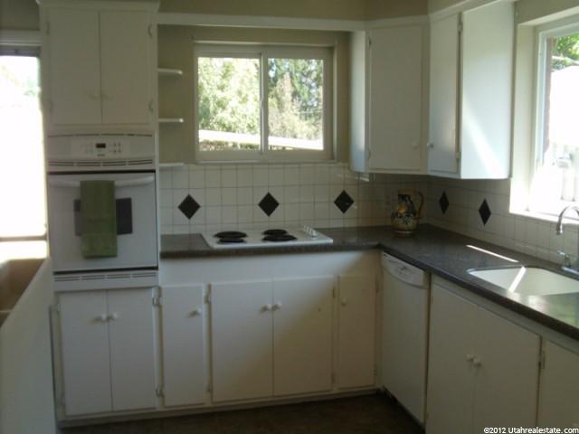 5927 S 570 E, Murray, UT 84107 — photo 5