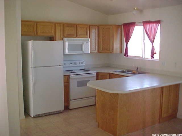 5416 S 4125 W, Roy, UT 84067 — photo 3