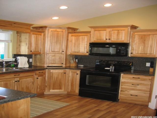 340 N 100 W, Smithfield, UT 84335 — photo 4