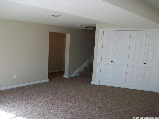586 S 875 E, Layton, UT 84041 — photo 10