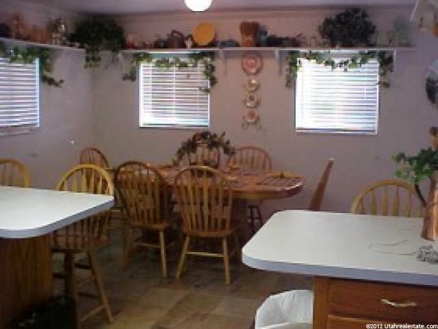 36 S Village Way E, Fruit Heights, UT 84037 — photo 7