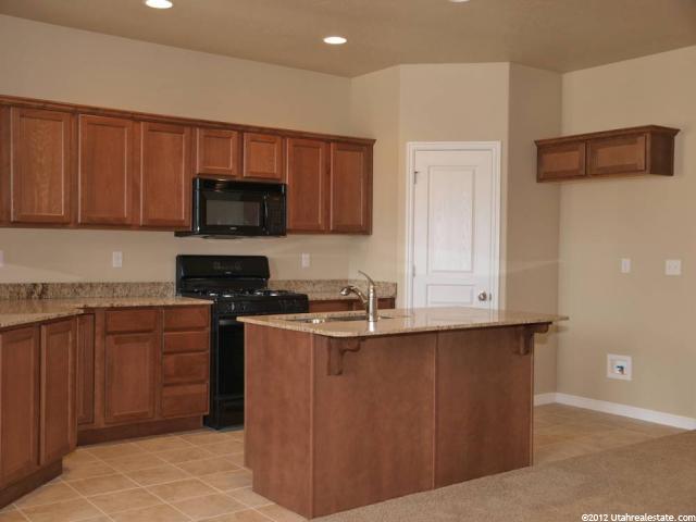 58 N 285 W, Centerville, UT 84014 — photo 3