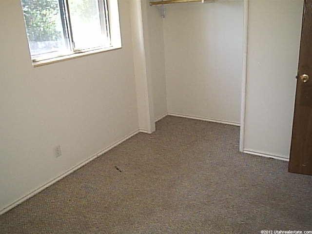 463 N Vine St, Clearfield, UT 84015 — photo 4