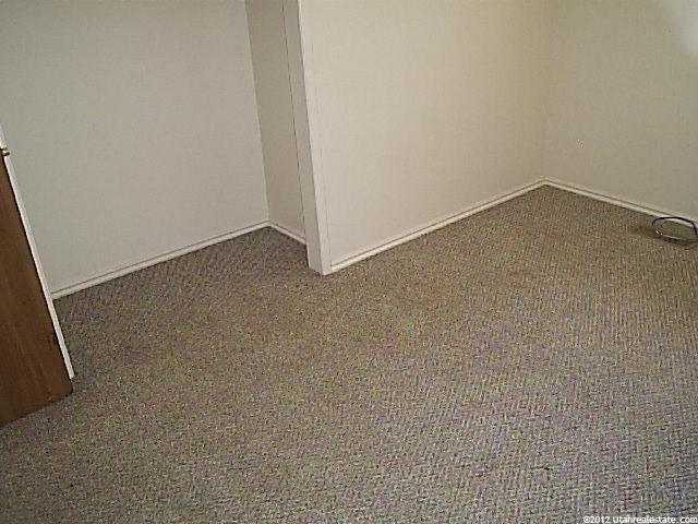 463 N Vine St, Clearfield, UT 84015 — photo 5