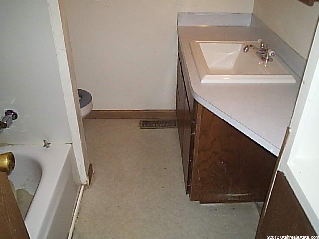 463 N Vine St, Clearfield, UT 84015 — photo 7