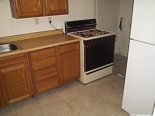463 N Vine St, Clearfield, UT 84015 — photo 9