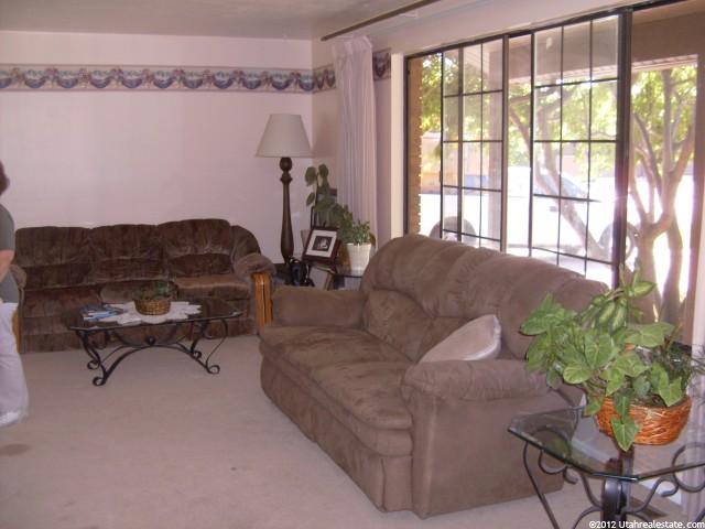 5888 Skyline Dr, Uintah, UT 84403 — photo 2