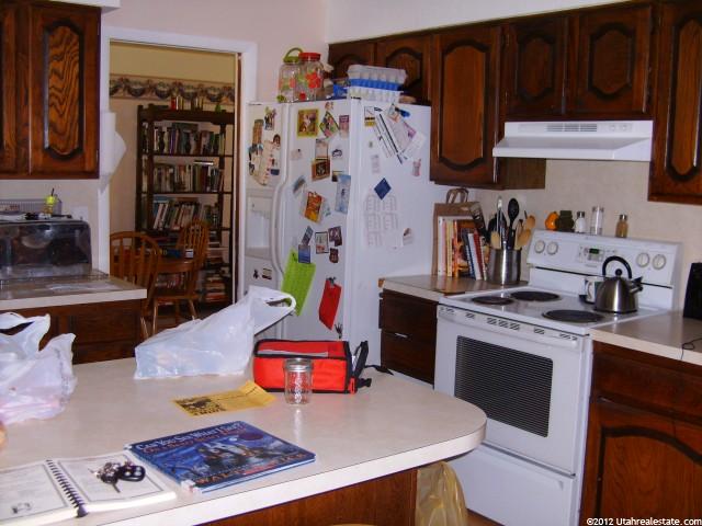 5888 Skyline Dr, Uintah, UT 84403 — photo 3