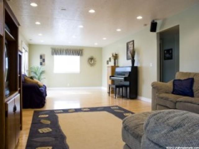 769 Lodder Dr, Kaysville, UT 84037 — photo 4