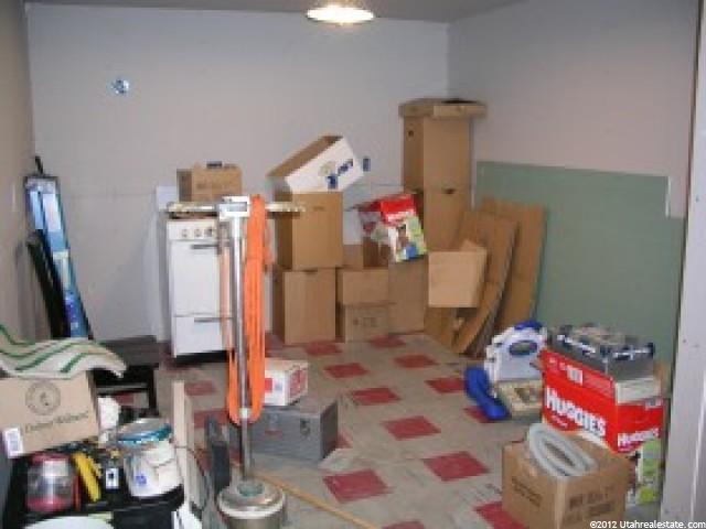 401 Cherry Dr, Riverdale, UT 84405 — photo 8