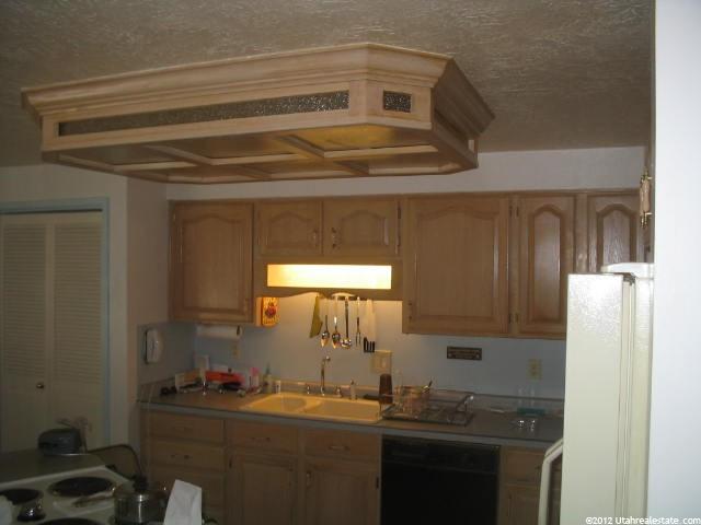 2502 E 1950 N, Layton, UT 84040 — photo 2