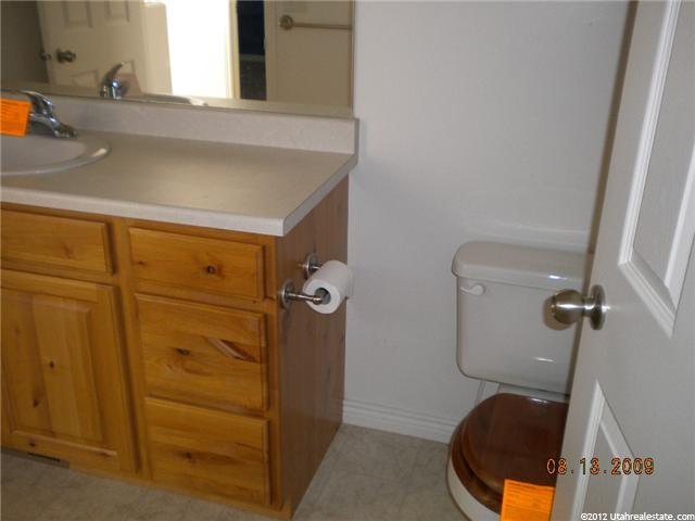652 W 800 N #100, Clinton, UT 84015 — photo 6