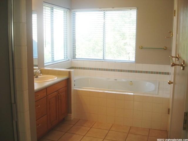 2734 Canton Ln, Sandy, UT 84092 — photo 7