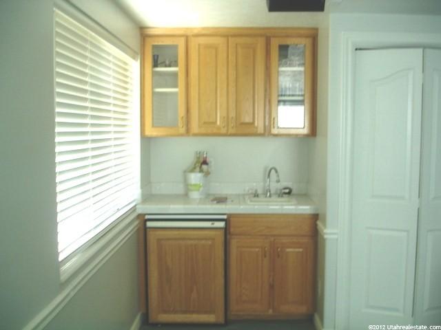 2734 Canton Ln, Sandy, UT 84092 — photo 8
