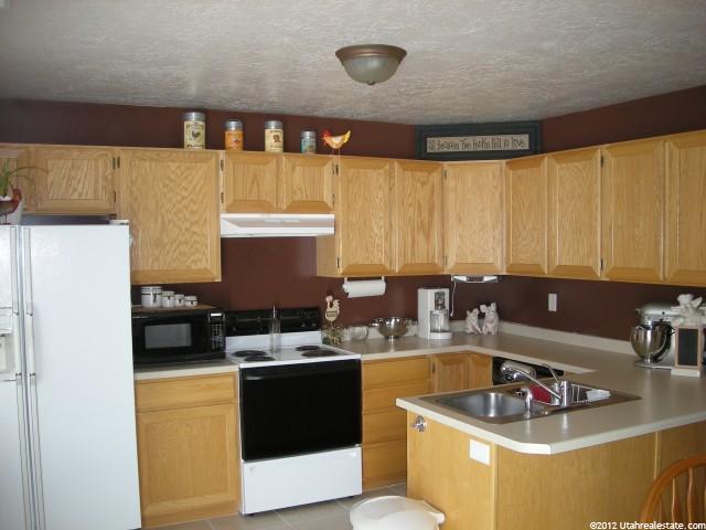 171 W 2525 N, North Ogden, UT 84414 — photo 4
