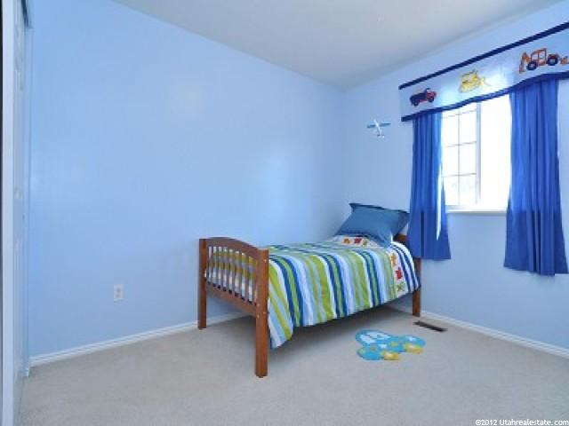 1592 S 300 E, Kaysville, UT 84037 — photo 9