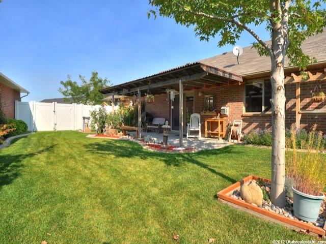 5146 S 350 E, Washington Terrace, UT 84405 — photo 2