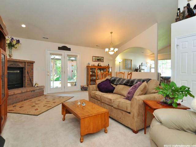 5146 S 350 E, Washington Terrace, UT 84405 — photo 9