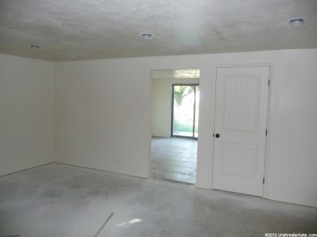9984 S Falconview Dr E, Sandy, UT 84092 — photo 12