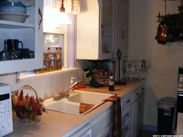 69 N 200 E, Mayfield, UT 84643 — photo 5