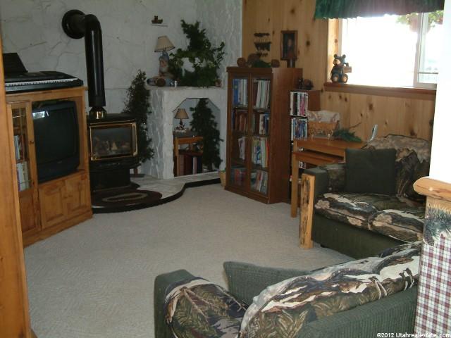3720 W Ridge Dr, Vernal, UT 84078 — photo 2