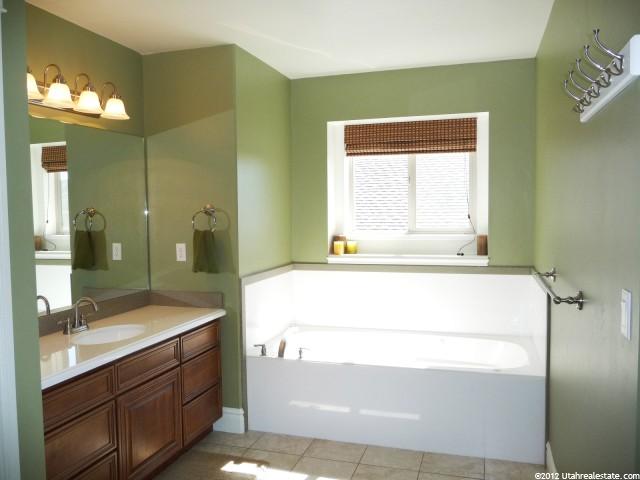 1218 Grandview Dr, Providence, UT 84332 — photo 8