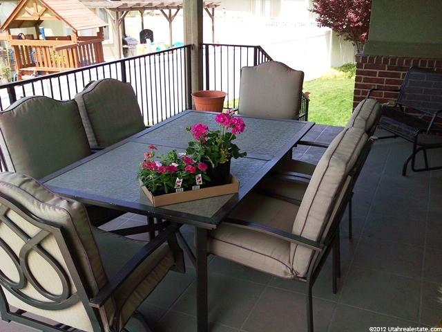 204 E Lewis Park Cir, Bountiful, UT 84010 — photo 11