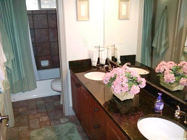 204 E Lewis Park Cir, Bountiful, UT 84010 — photo 9