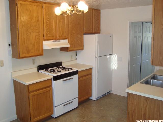8891 S 220 E, Sandy, UT 84070 — photo 2
