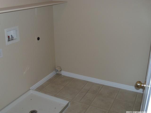 1578 S Saxonbrook Dr E, Ogden, UT 84404 — photo 7