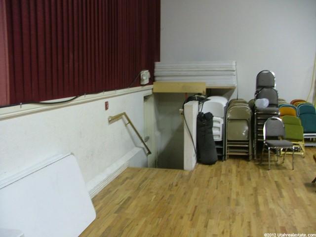 250 W Main St, Hyrum, UT 84319 — photo 4