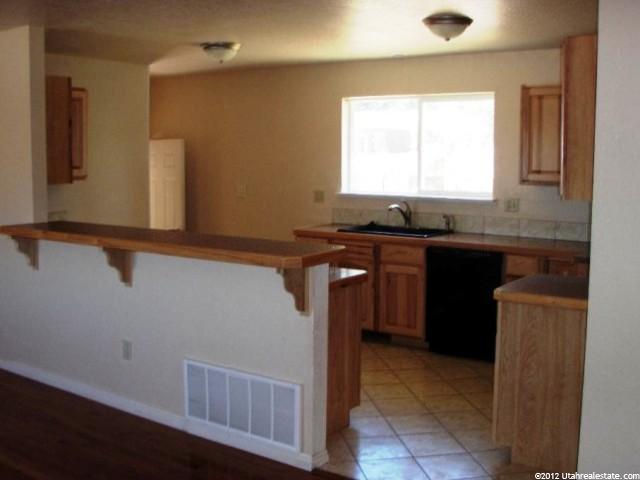 840 N 200 W, Sunset, UT 84015 — photo 4