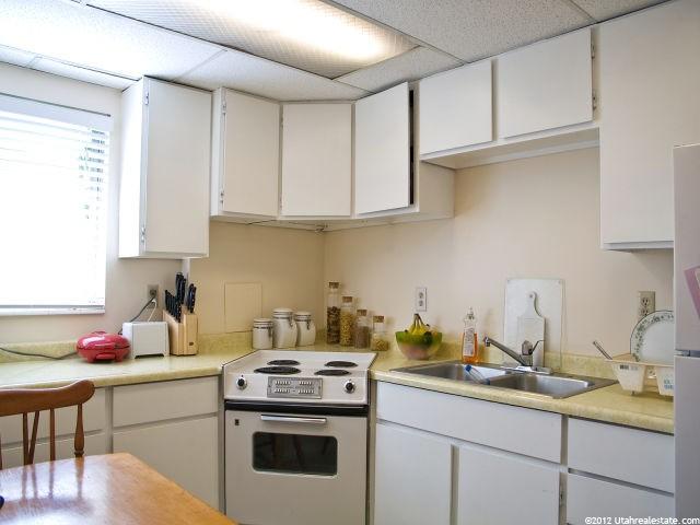9062 Daybreak Dr, Sandy, UT 84093 — photo 12