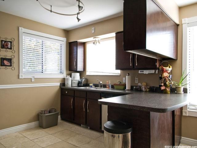 9062 Daybreak Dr, Sandy, UT 84093 — photo 6