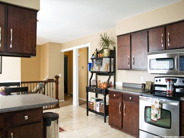 9062 Daybreak Dr, Sandy, UT 84093 — photo 7