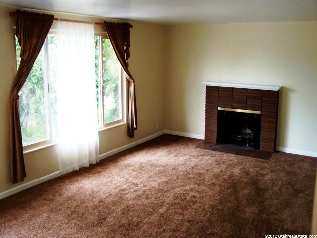 4575 Wallace Ln, Holladay, UT 84117 — photo 2