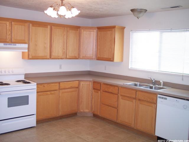 166 N 100 W, Nephi, UT 84648 — photo 2