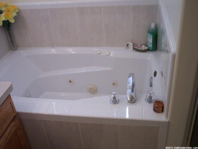 5471 Midland Dr, Roy, UT 84067 — photo 6