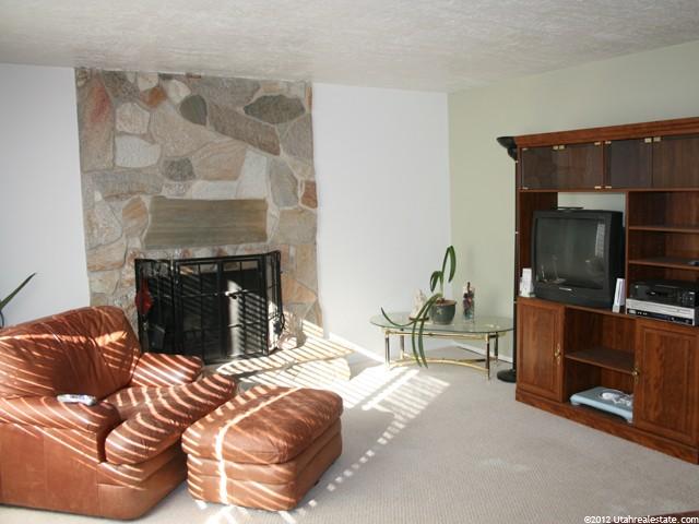 9941 S 475 E, Sandy, UT 84070 — photo 2