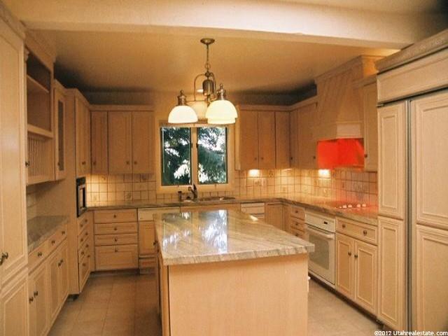 2792 Foothill Dr, Ogden, UT 84403 — photo 2
